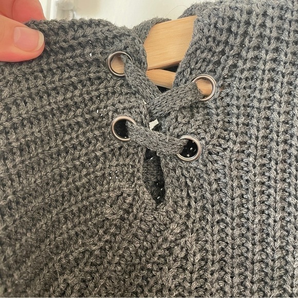 REVOLVE John Jenn Cutout Gray Grommet Lace-up Bell Sleeve Chunky Knit Sweater S - Picture 4 of 7